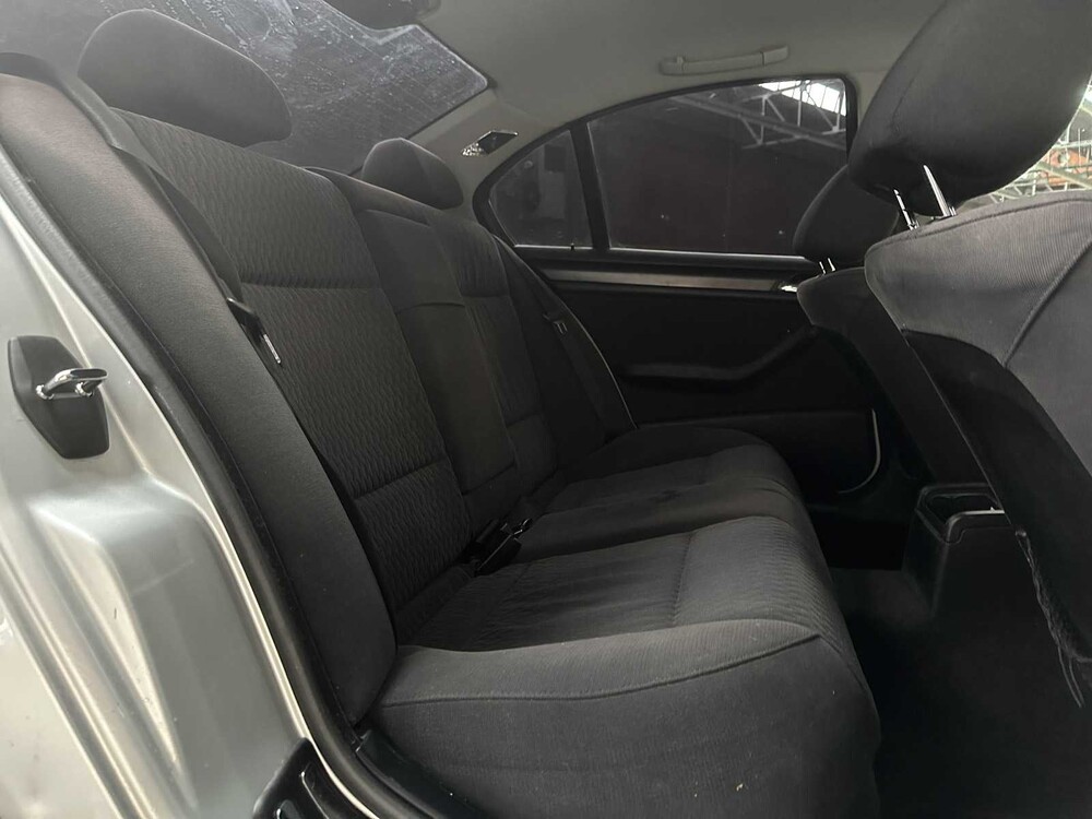 BMW 320i Executive 6-cilinder 150pk 1998, XJ-DS-29