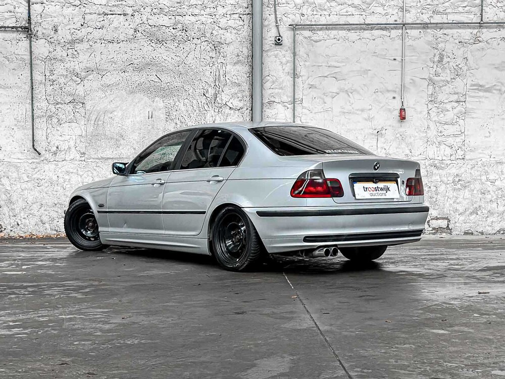 BMW 320i Executive 6-cilinder 150pk 1998, XJ-DS-29