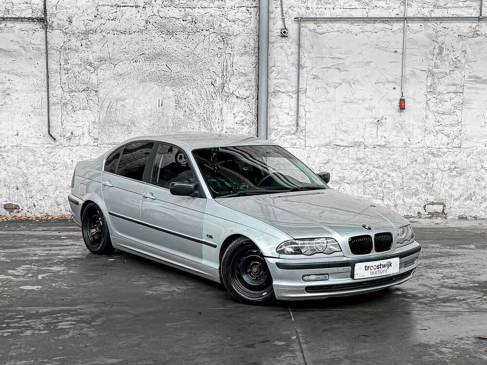 BMW 320i Executive 6-cilinder 150pk 1998, XJ-DS-29