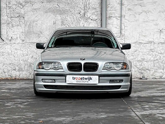 BMW 320i Executive 6-cilinder 150pk 1998, XJ-DS-29