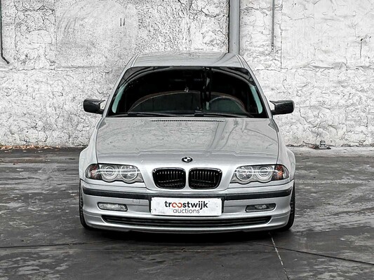 BMW 320i Executive 6-cilinder 150pk 1998, XJ-DS-29