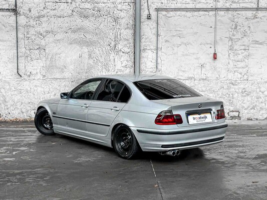 BMW 320i Executive 6-cilinder 150pk 1998, XJ-DS-29