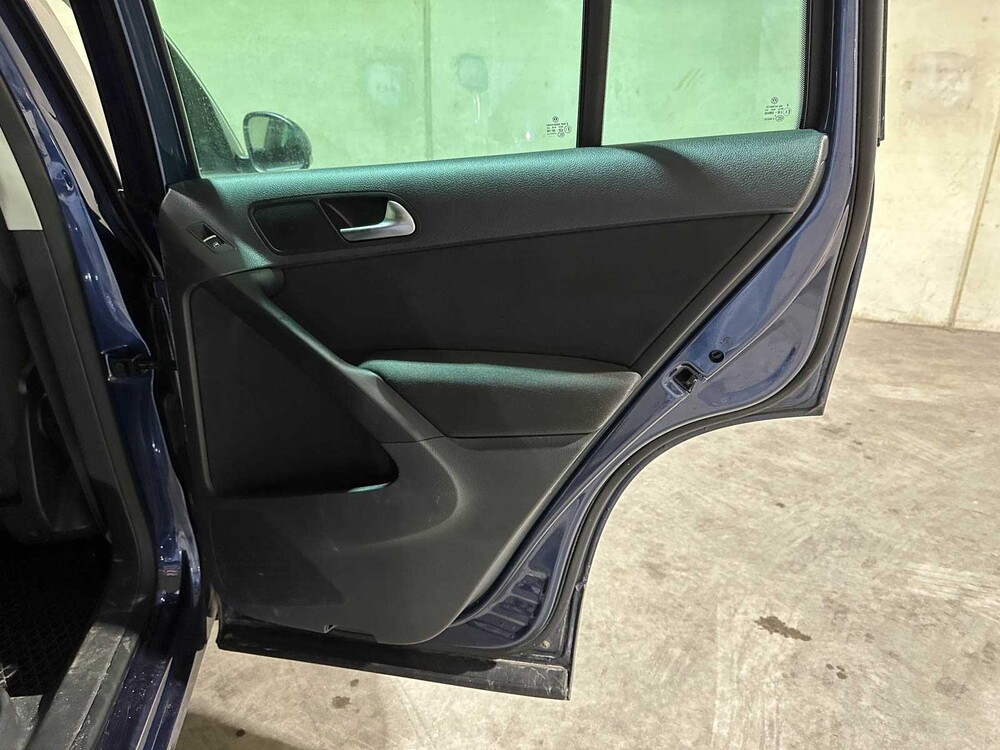 Volkswagen Tiguan 2.0 TDI Sport&&Style 4Motion 140 PS 2011 (Original-NL), 74-PNH-9