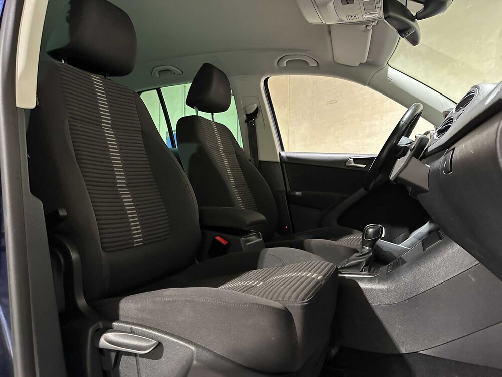 Volkswagen Tiguan 2.0 TDI Sport&&Style 4Motion 140 PS 2011 (Original-NL), 74-PNH-9