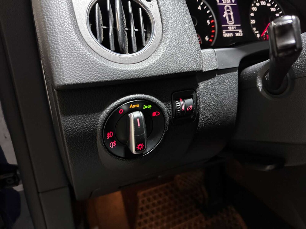 Volkswagen Tiguan 2.0 TDI Sport&&Style 4Motion 140 PS 2011 (Original-NL), 74-PNH-9