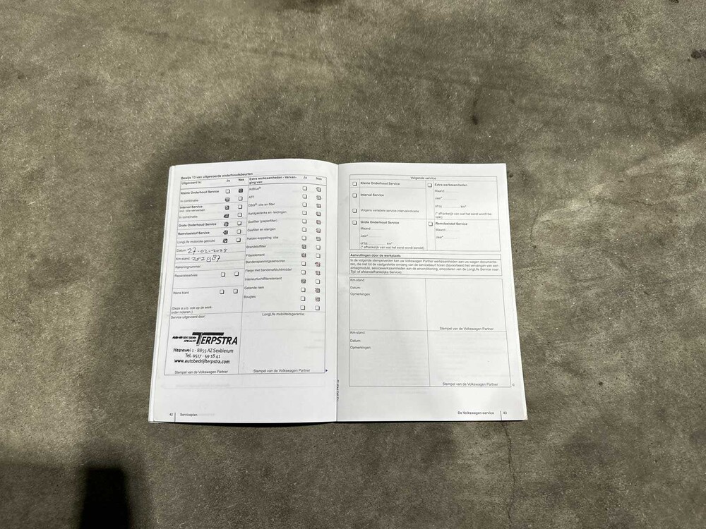 Volkswagen Tiguan 2.0 TDI Sport&&Style 4Motion 140 PS 2011 (Original-NL), 74-PNH-9