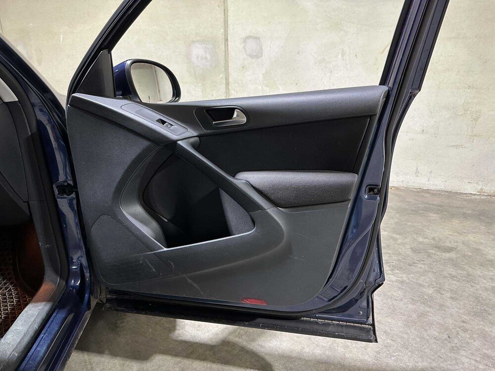 Volkswagen Tiguan 2.0 TDI Sport&&Style 4Motion 140 PS 2011 (Original-NL), 74-PNH-9