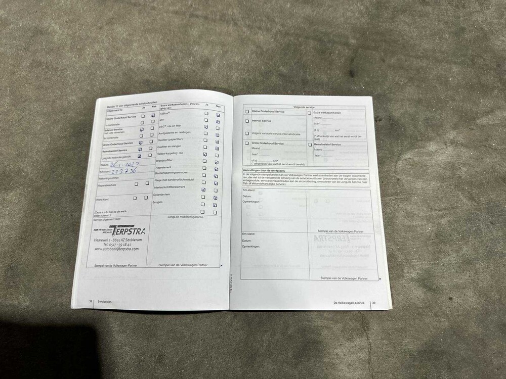 Volkswagen Tiguan 2.0 TDI Sport&&Style 4Motion 140 PS 2011 (Original-NL), 74-PNH-9