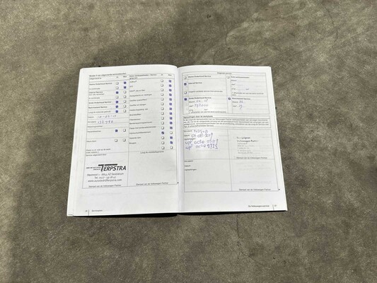 Volkswagen Tiguan 2.0 TDI Sport&&Style 4Motion 140 PS 2011 (Original-NL), 74-PNH-9