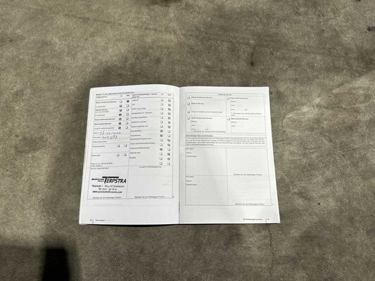 Volkswagen Tiguan 2.0 TDI Sport&&Style 4Motion 140 PS 2011 (Original-NL), 74-PNH-9