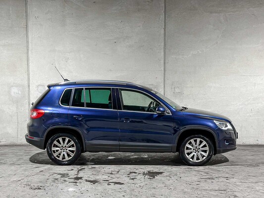 Volkswagen Tiguan 2.0 TDI Sport&&Style 4Motion 140 PS 2011 (Original-NL), 74-PNH-9