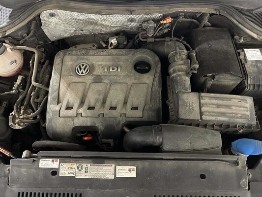 Volkswagen Tiguan 2.0 TDI Sport&&Style 4Motion 140 PS 2011 (Original-NL), 74-PNH-9