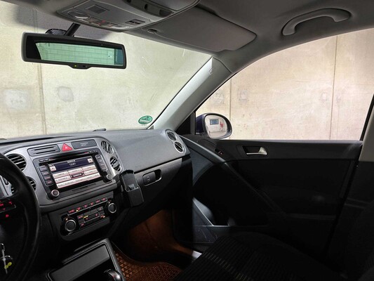 Volkswagen Tiguan 2.0 TDI Sport&&Style 4Motion 140 PS 2011 (Original-NL), 74-PNH-9