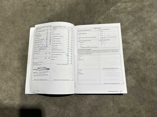 Volkswagen Tiguan 2.0 TDI Sport&&Style 4Motion 140 PS 2011 (Original-NL), 74-PNH-9