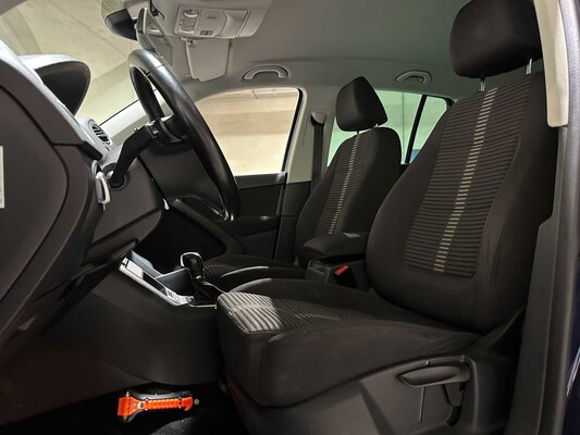 Volkswagen Tiguan 2.0 TDI Sport&&Style 4Motion 140 PS 2011 (Original-NL), 74-PNH-9