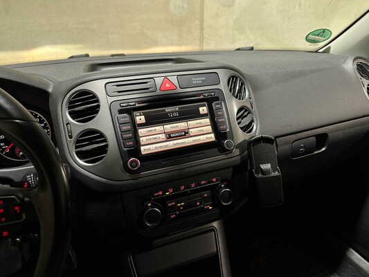Volkswagen Tiguan 2.0 TDI Sport&&Style 4Motion 140 PS 2011 (Original-NL), 74-PNH-9