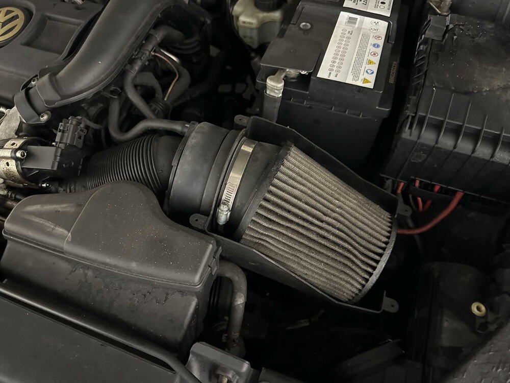 Volkswagen Scirocco 1.4 TSI Highline 122pk 2009, J-351-JG