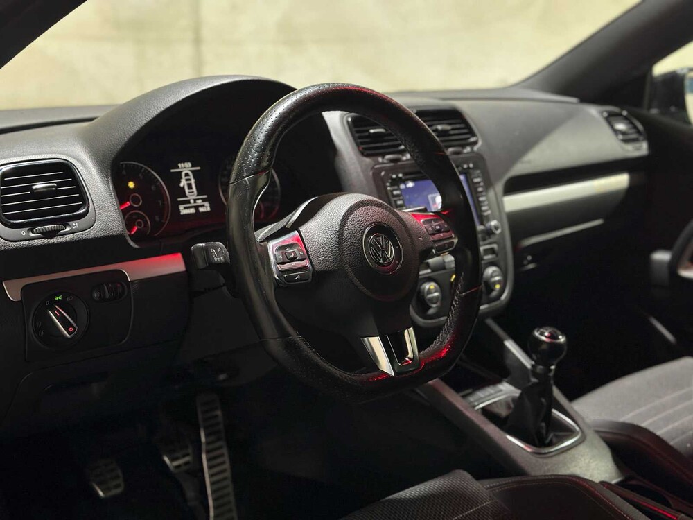 Volkswagen Scirocco 1.4 TSI Highline 122pk 2009, J-351-JG