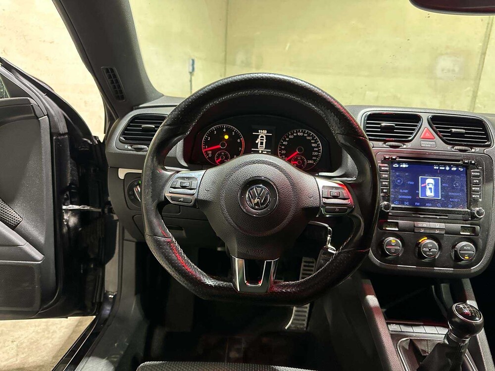 Volkswagen Scirocco 1.4 TSI Highline 122pk 2009, J-351-JG