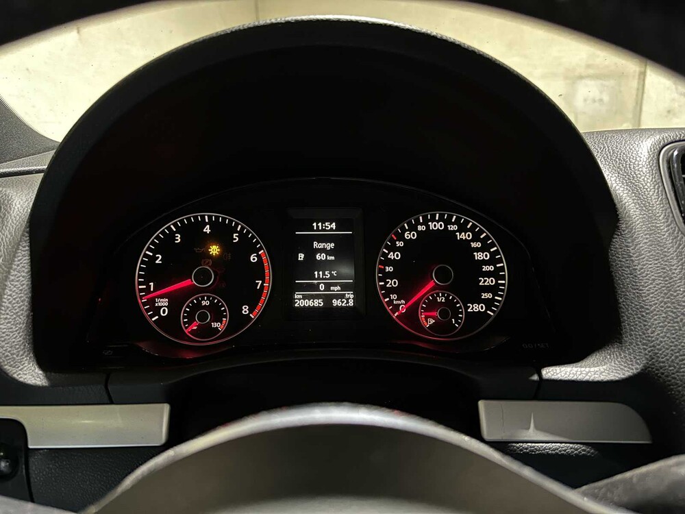 Volkswagen Scirocco 1.4 TSI Highline 122pk 2009, J-351-JG