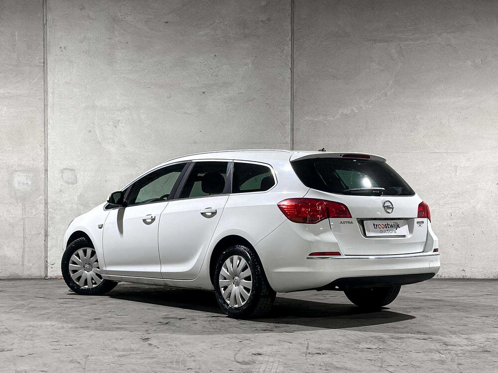 Opel Astra Sports Tourer 1.4 Design Edition 101 PS 2013 (Original-NL), 5-SJJ-38