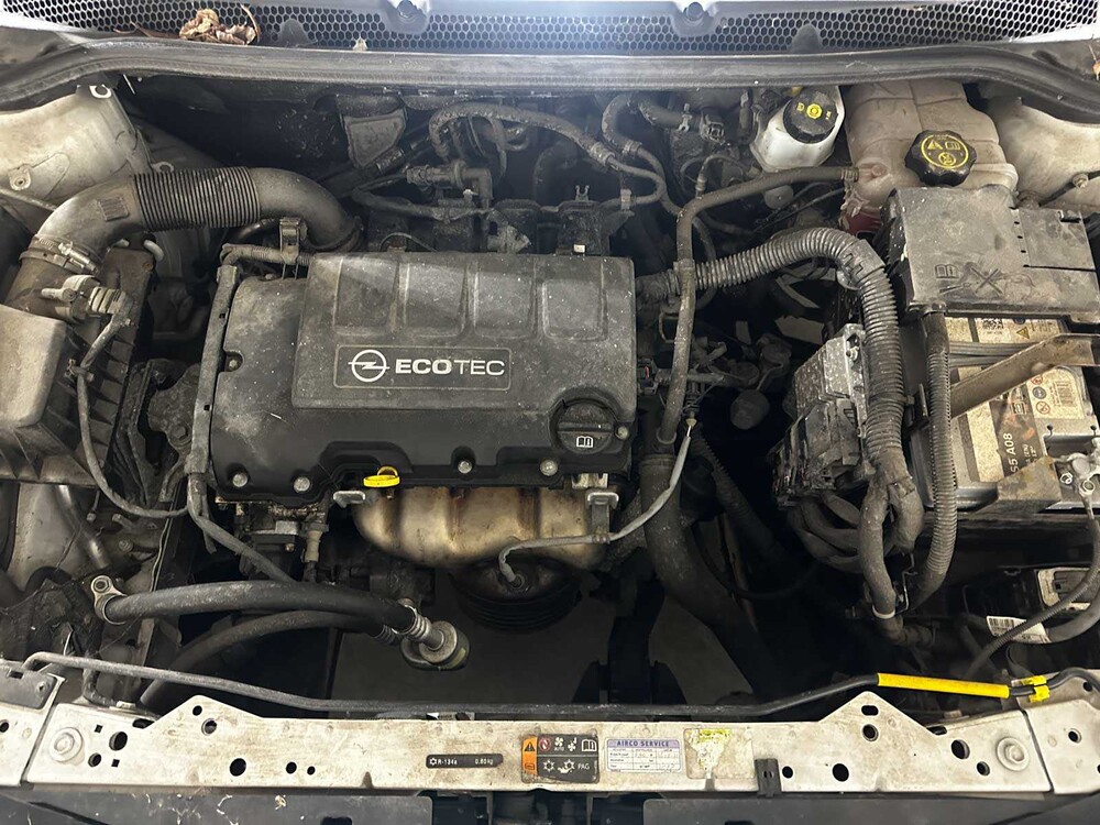 Opel Astra Sports Tourer 1.4 Design Edition 101 PS 2013 (Original-NL), 5-SJJ-38