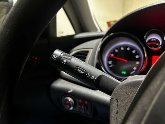 Opel Astra Sports Tourer 1.4 Design Edition 101 PS 2013 (Original-NL), 5-SJJ-38