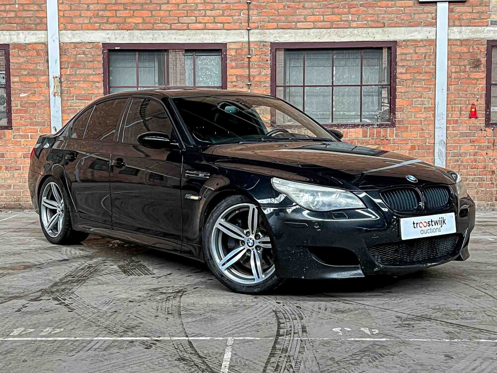 BMW M5 5.0 V10 E60 507pk 2008 5-Serie YOUNGTIMER