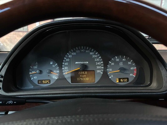 Mercedes-Benz G55 AMG Lang G-klasse 5.5 V8 354pk 2001