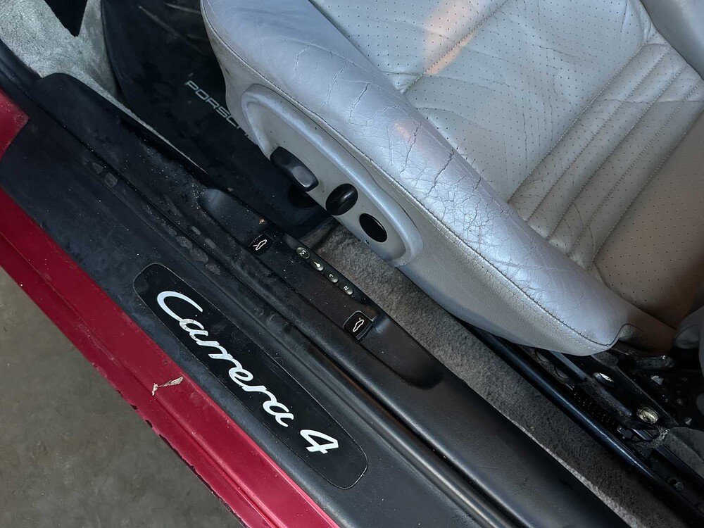 Porsche 911 996 Carrera Cabrio 4 3.6 320pk 2004 -Youngtimer-