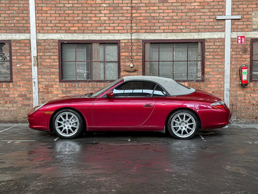 Porsche 911 996 Carrera Cabrio 4 3.6 320pk 2004 -Youngtimer-
