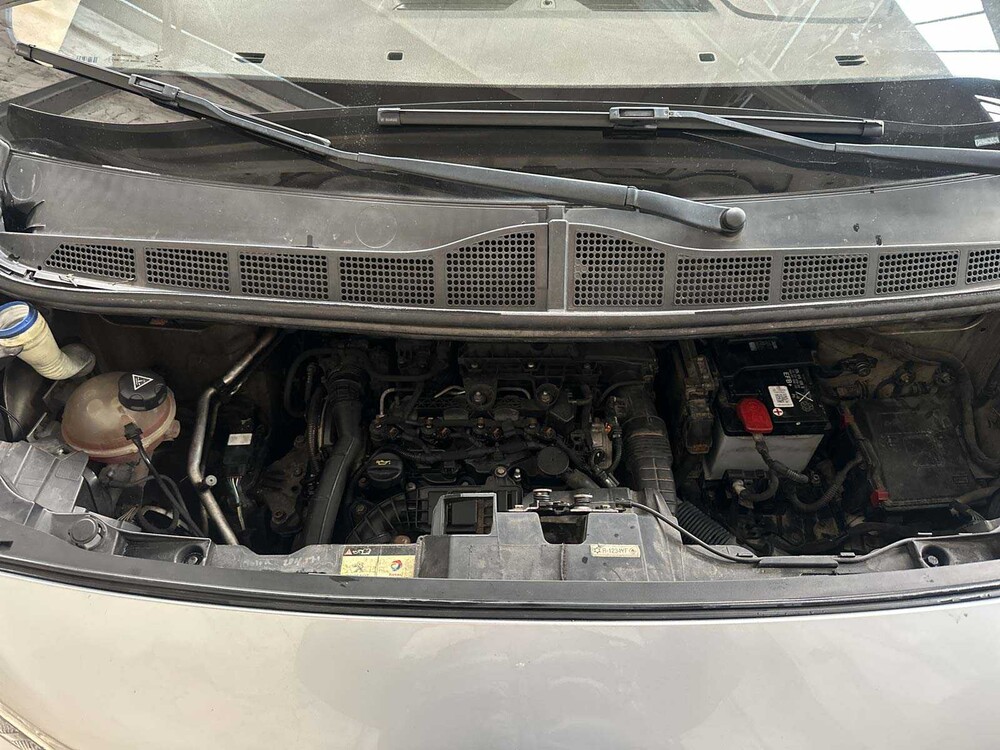 Peugeot Expert Traveller 1.5 9-persoons 120pk 2019