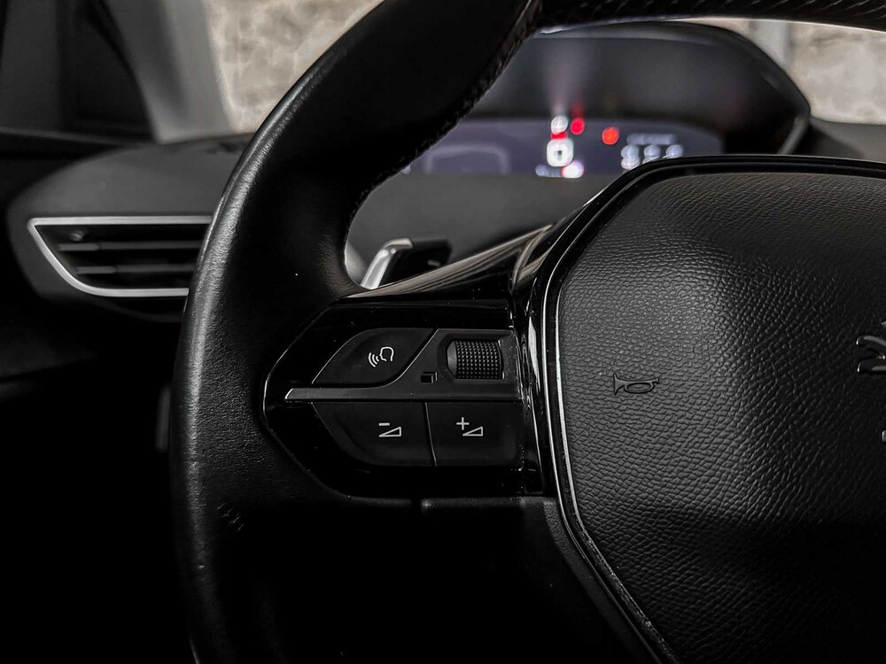 Peugeot 3008 1.2 PureTech Allure 131pk 2019, G-246-KZ