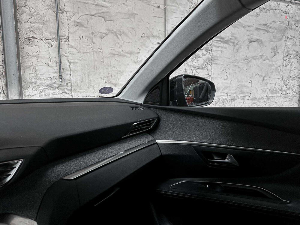 Peugeot 3008 1.2 PureTech Allure 131pk 2019, G-246-KZ