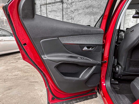 Peugeot 3008 1.2 PureTech Allure 131pk 2019, G-246-KZ