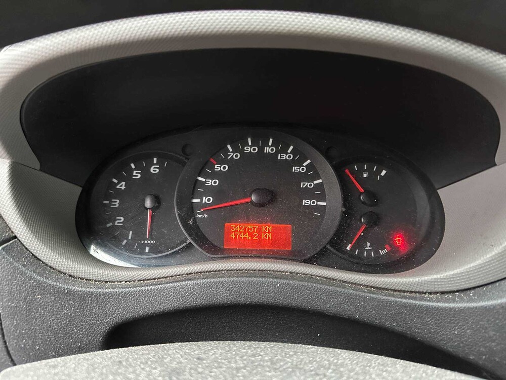 Renault Master T35 2.3 dCi L2H3 Eco 125pk 2013, VD-911-L