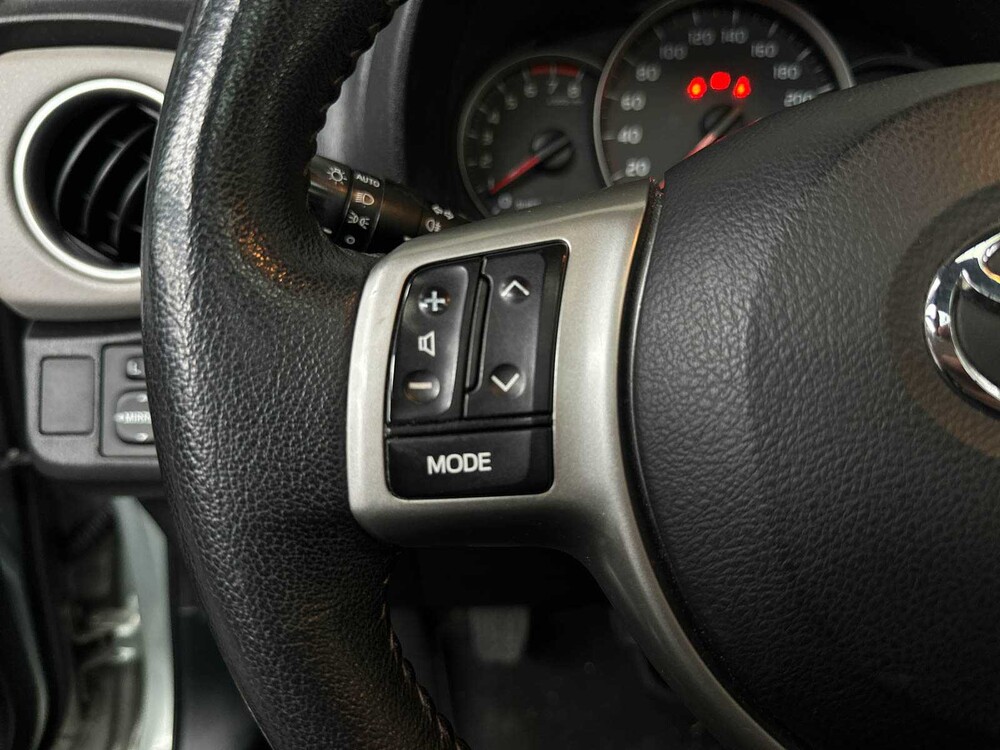 Toyota Yaris 1.3 VVTi Aspiration 2011 98pk, RB-304-D