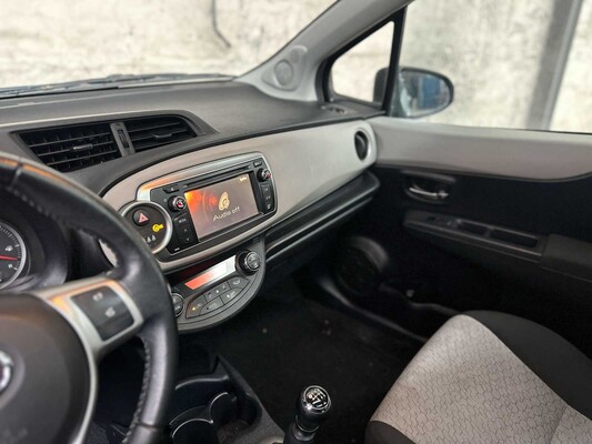 Toyota Yaris 1.3 VVTi Aspiration 2011 98pk, RB-304-D