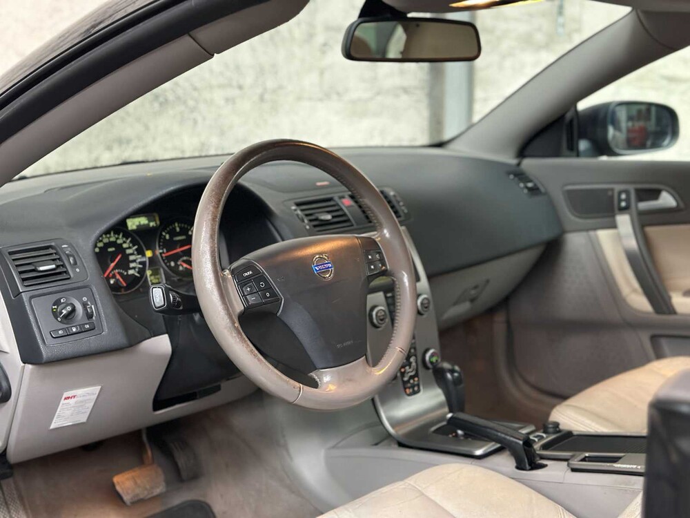 Volvo C70 Convertible 2.4 D5 Momentum 177pk 2007, 05-XL-LL