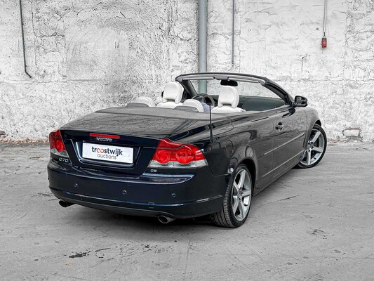 Volvo C70 Convertible 2.4 D5 Momentum 177pk 2007, 05-XL-LL