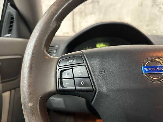 Volvo C70 Convertible 2.4 D5 Momentum 177pk 2007, 05-XL-LL