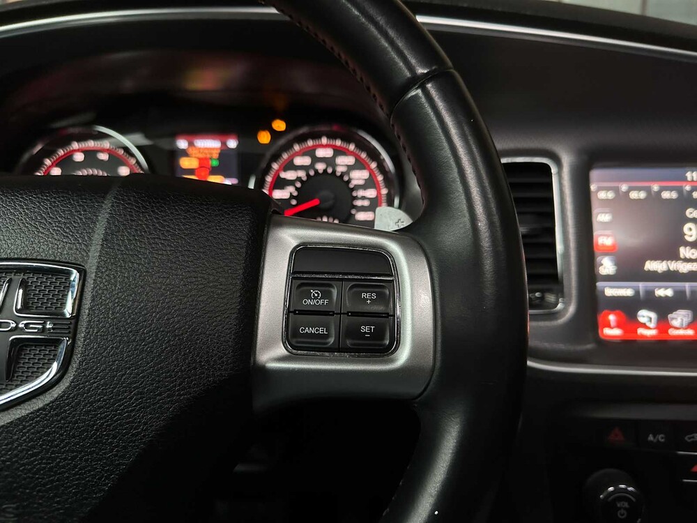 Dodge Charger RT HEMI 5.7 V8 375pk 2013