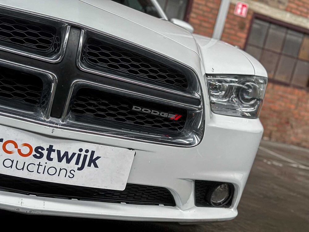 Dodge Charger RT HEMI 5.7 V8 375pk 2013