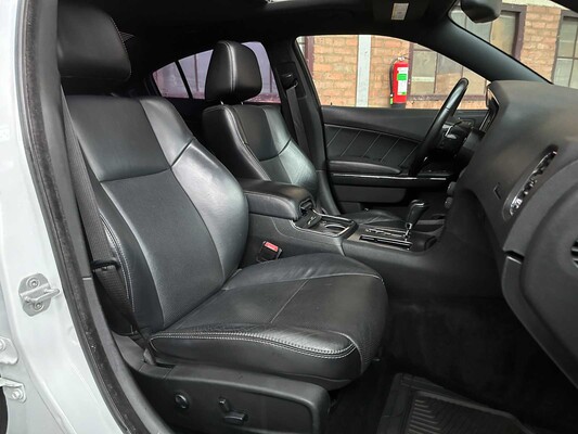 Dodge Charger RT HEMI 5.7 V8 375pk 2013