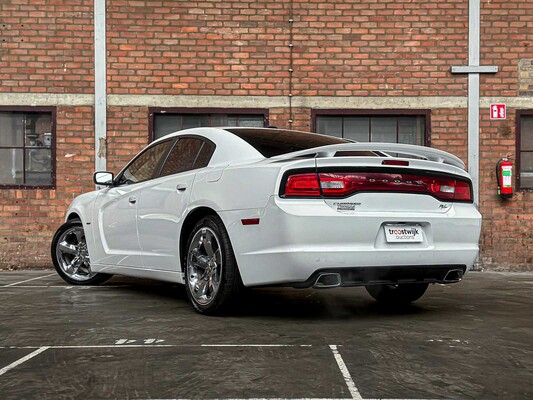 Dodge Charger RT HEMI 5.7 V8 375pk 2013