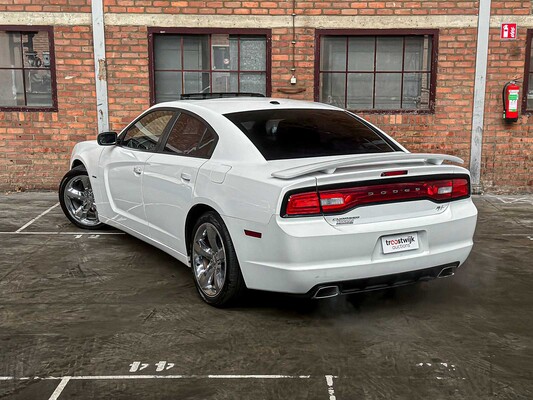 Dodge Charger RT HEMI 5.7 V8 375pk 2013