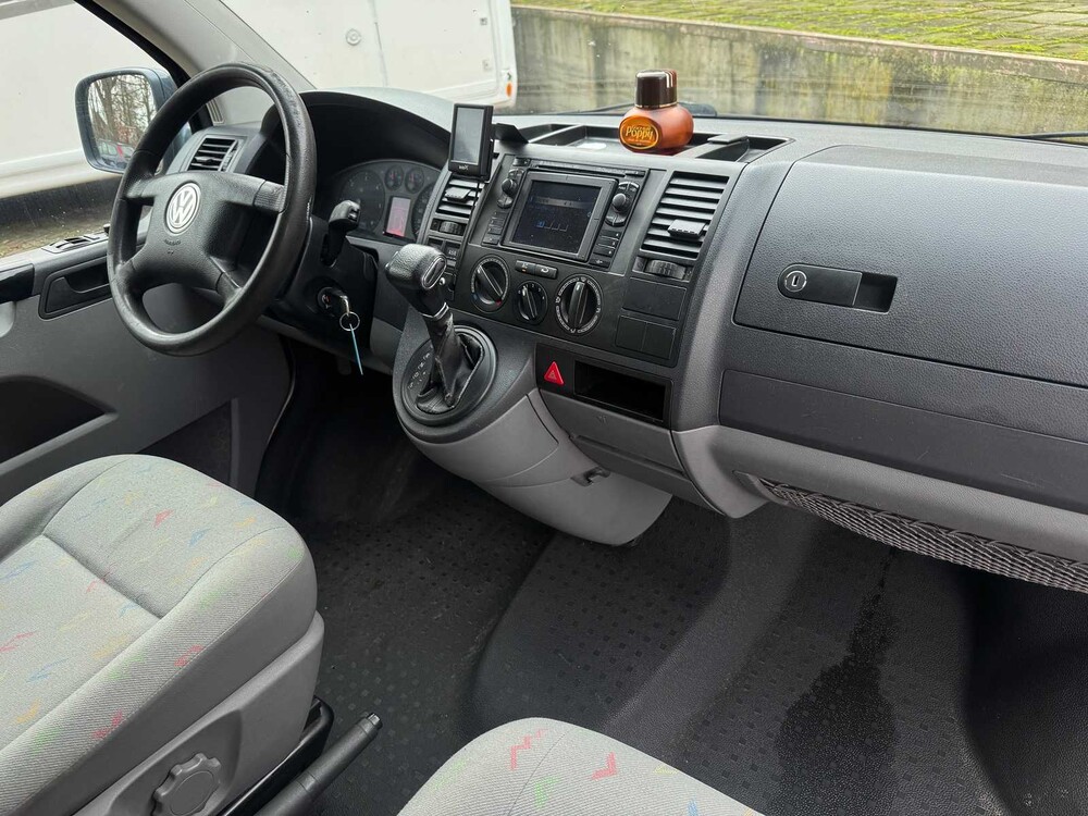 Volkswagen Transporter 2.5 TDI 340 172pk 2005 DSG 