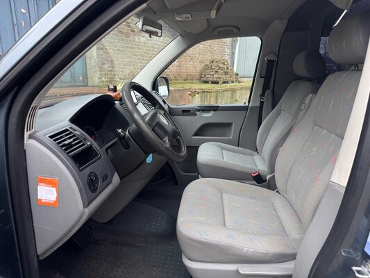 Volkswagen Transporter 2.5 TDI 340 172pk 2005 DSG 