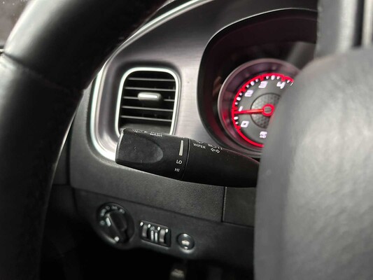 Dodge Charger SE 3.6 V6 292pk 2016