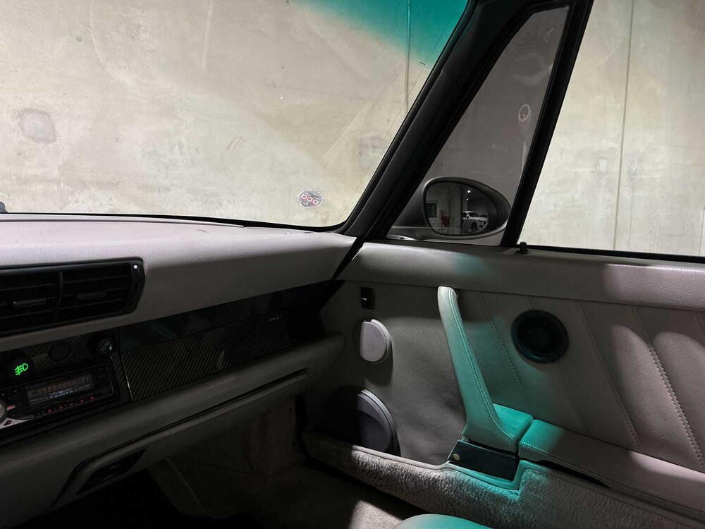 Porsche 911 Carrera 4 3.6 -Automaat- 250pk 1990